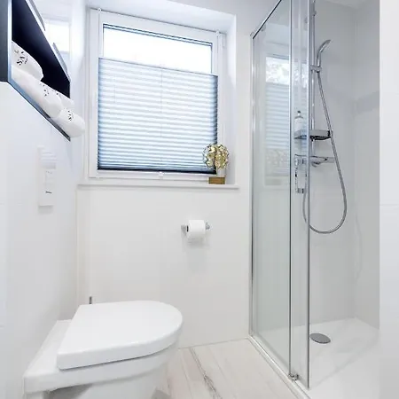 Black Pearl Z Krytym Basenem -pobierowo Baltic Apartments-sannel For Rent