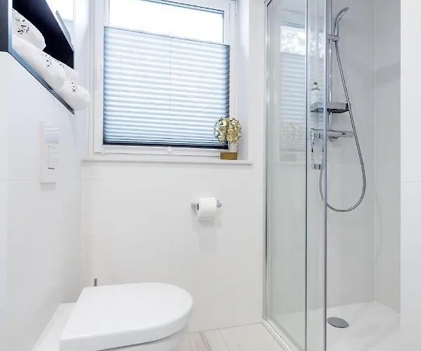 Black Pearl Z Krytym Basenem -pobierowo Baltic Apartments-sannel For Rent